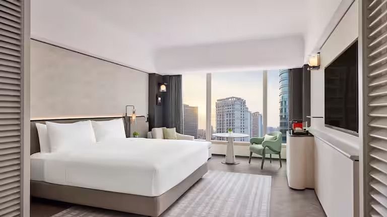 Hilton Shanghai City Center on SmartShanghai