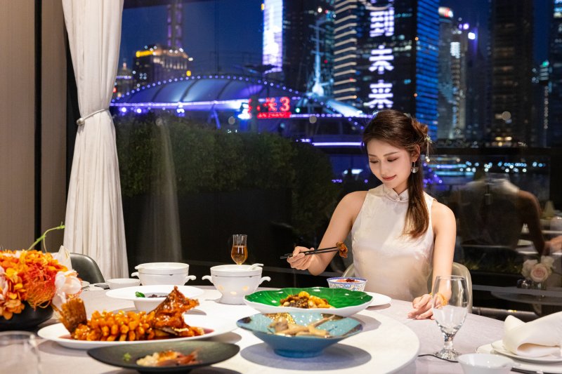 Riviera Songhelou on SmartShanghai