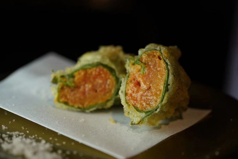 uni shushi on SmartShanghai