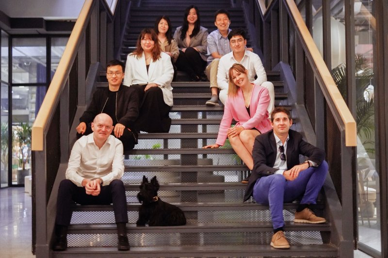 HI-COM on SmartShanghai