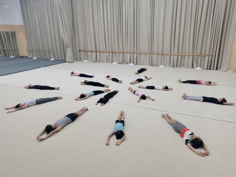 Vera International Rhythmic Gymnastics Club on SmartShanghai